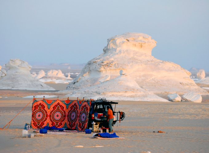 Day tour to white desert and Bahariya oasis tour