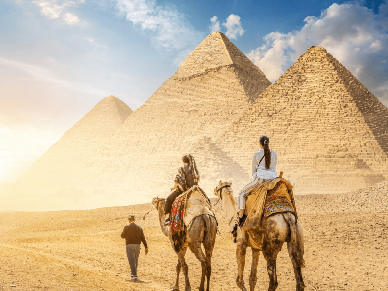 Tour to Pyramids & the Egyptian Museum