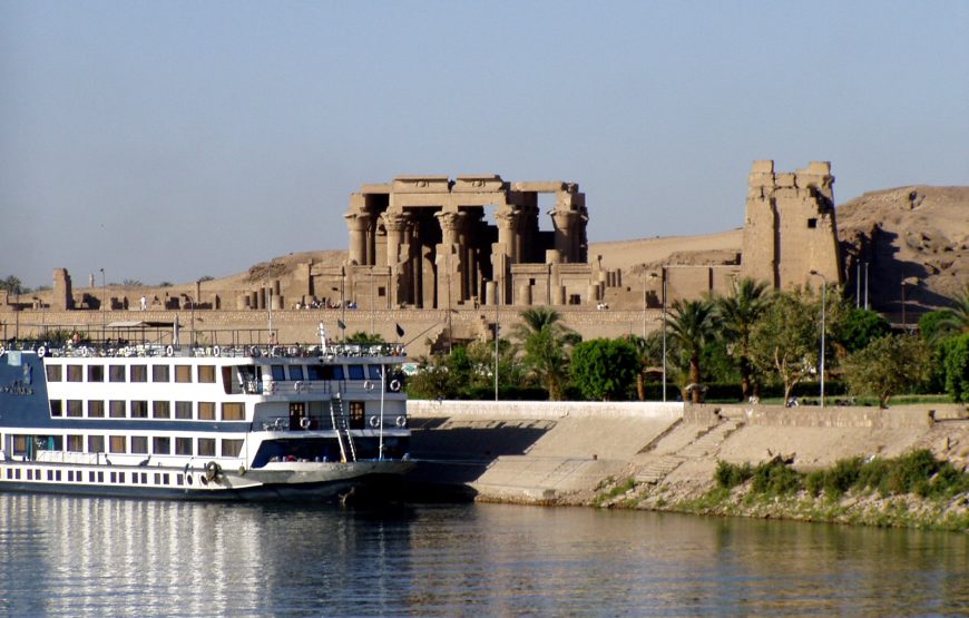 4 Nights / 5 Days Mövenpick Prince Abbas Nile Cruise