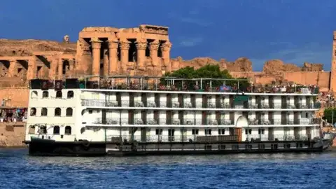 Egypt Tour with Nile Cruise sailing past Luxor Temples