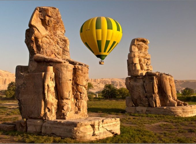Hot air balloon over the west bank of luxor